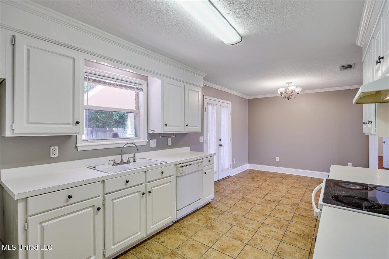 128 Chestnut Drive, Brandon, Mississippi image 12
