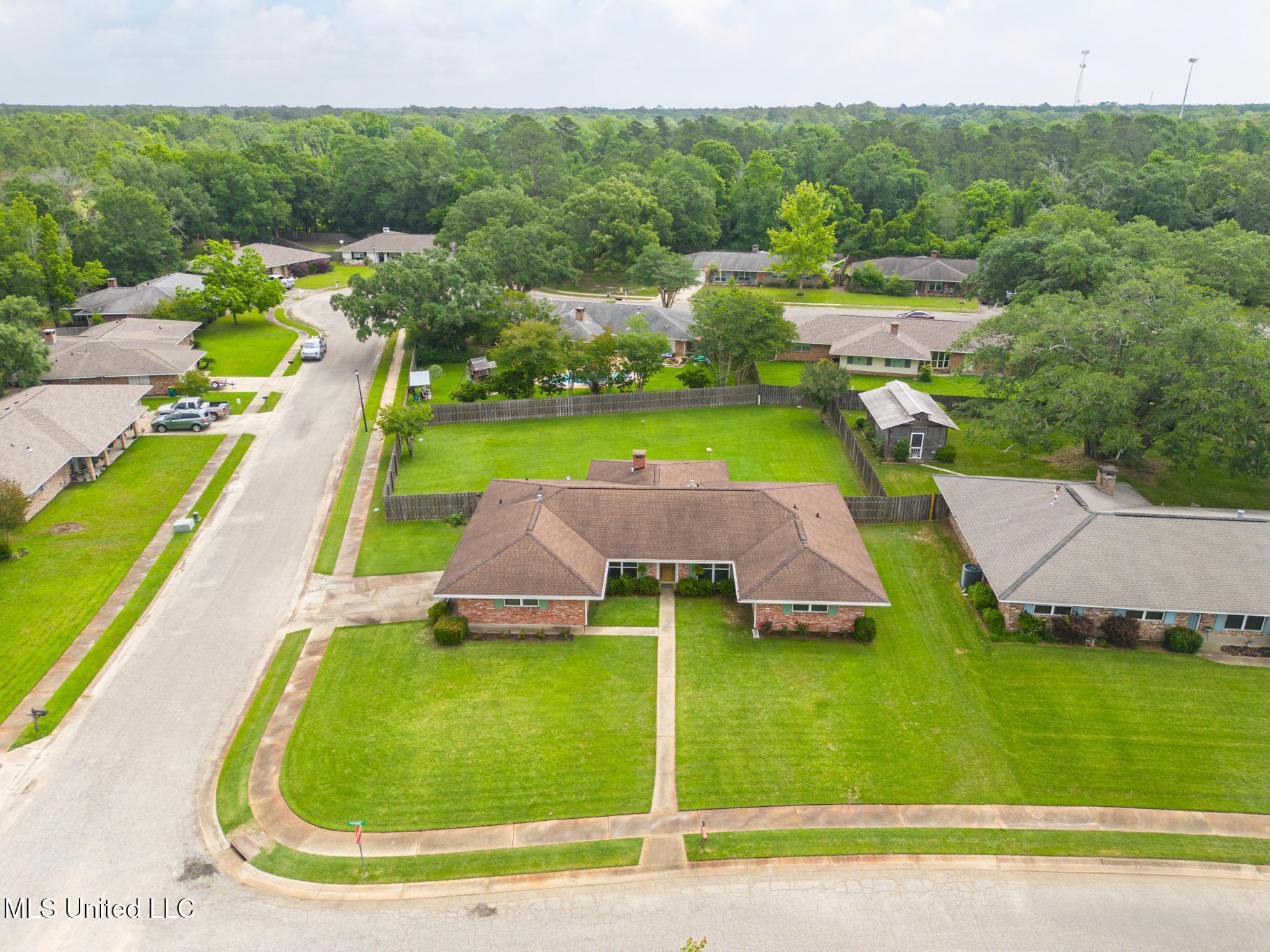 1 Partridge Place, Long Beach, Mississippi image 4