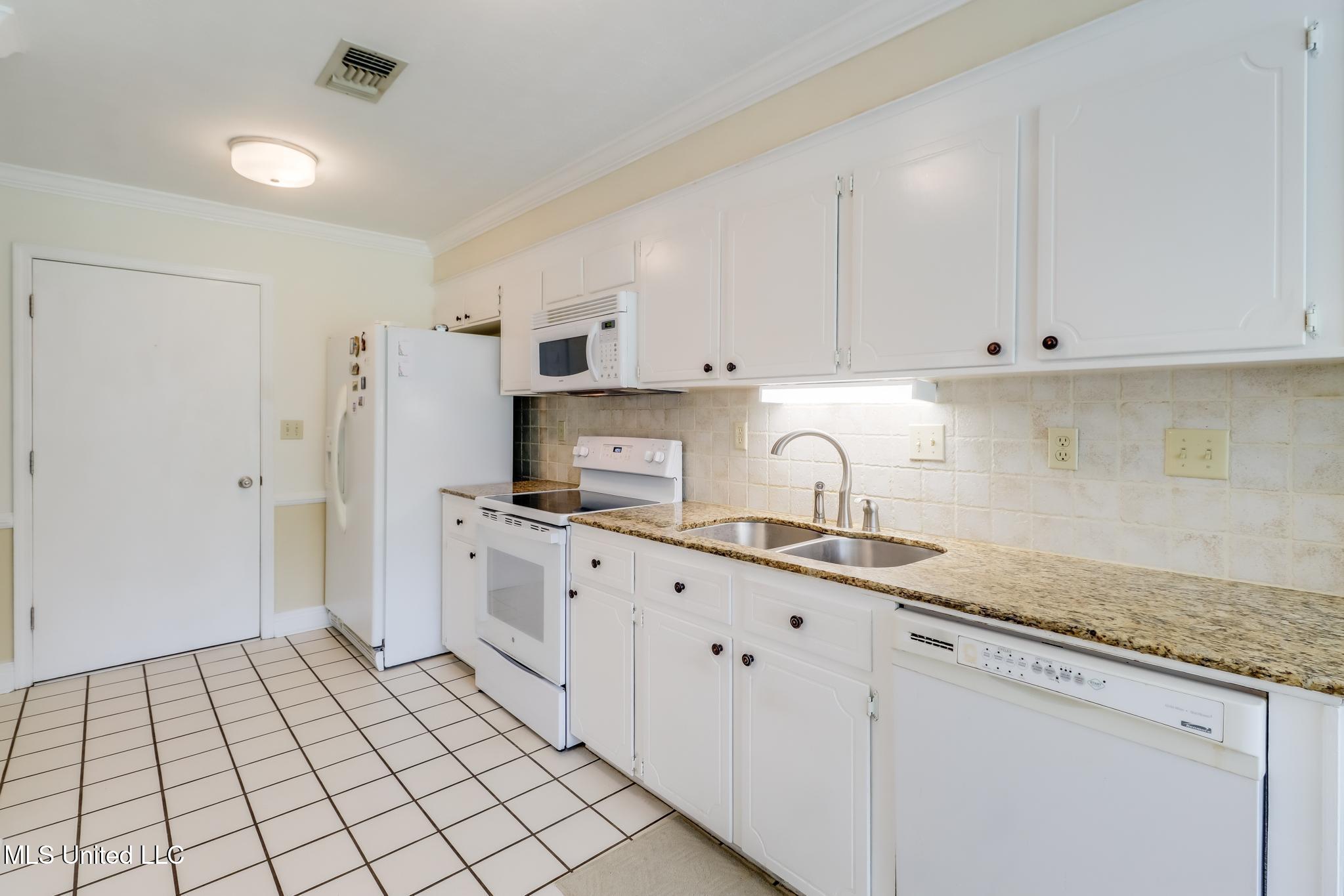1 Partridge Place, Long Beach, Mississippi image 10