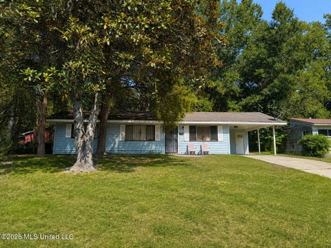 Homes For Sale - 2912 Charleston Drive<br/> Hinds County, Jackson, MS 39212