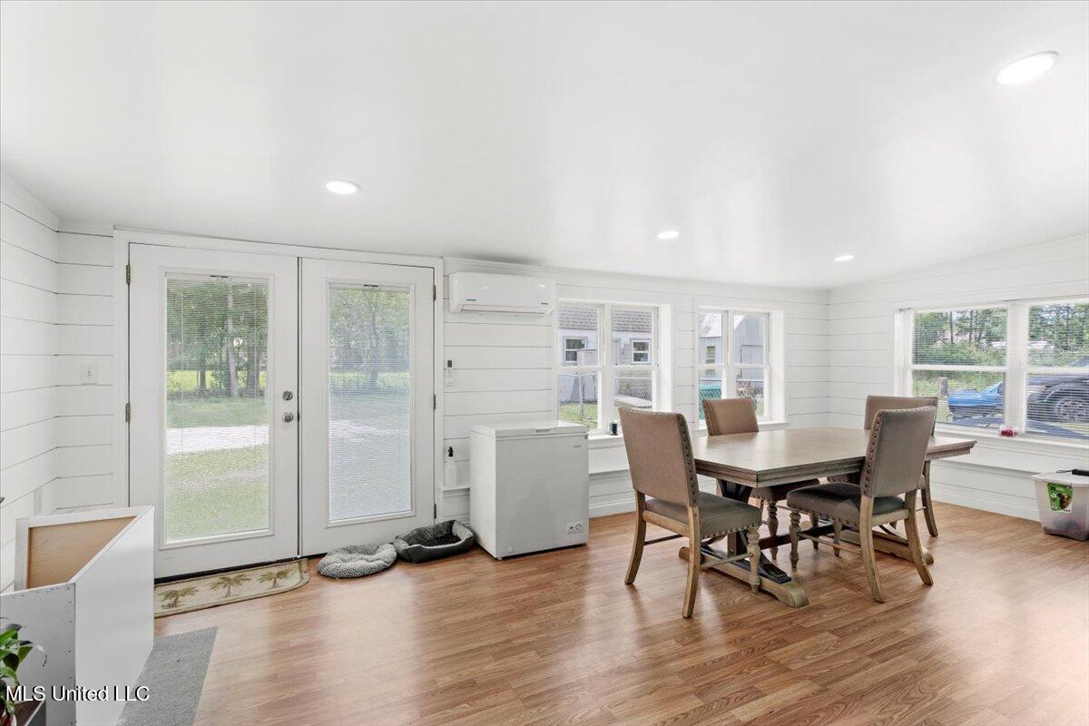 6005 Cypress Drive, Kiln, Mississippi image 18