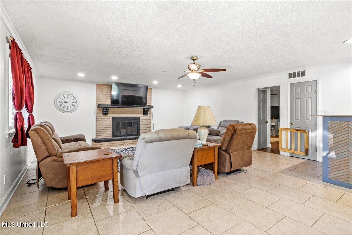 6005 Cypress Drive, Kiln, Mississippi image 3