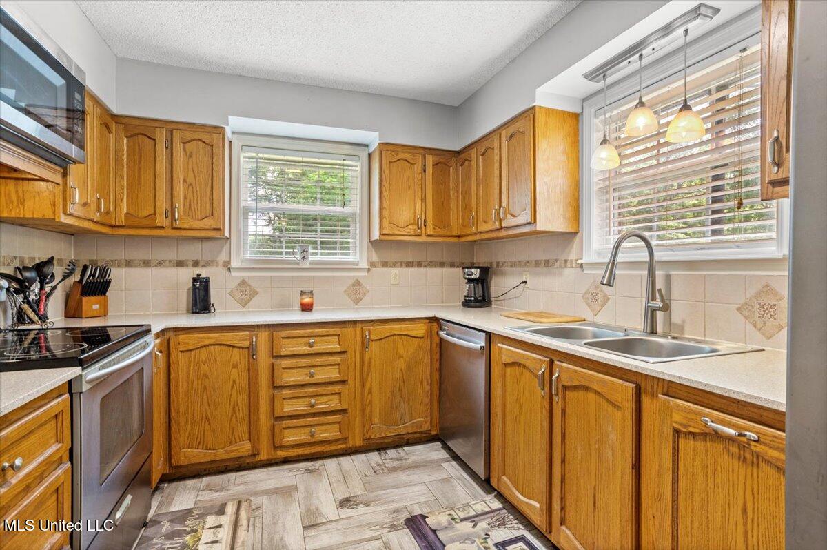 6005 Cypress Drive, Kiln, Mississippi image 16