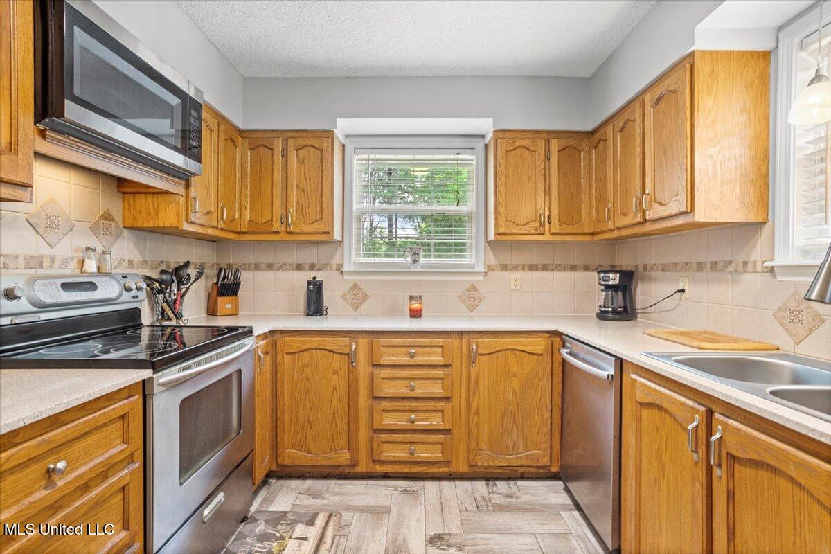 6005 Cypress Drive, Kiln, Mississippi image 15