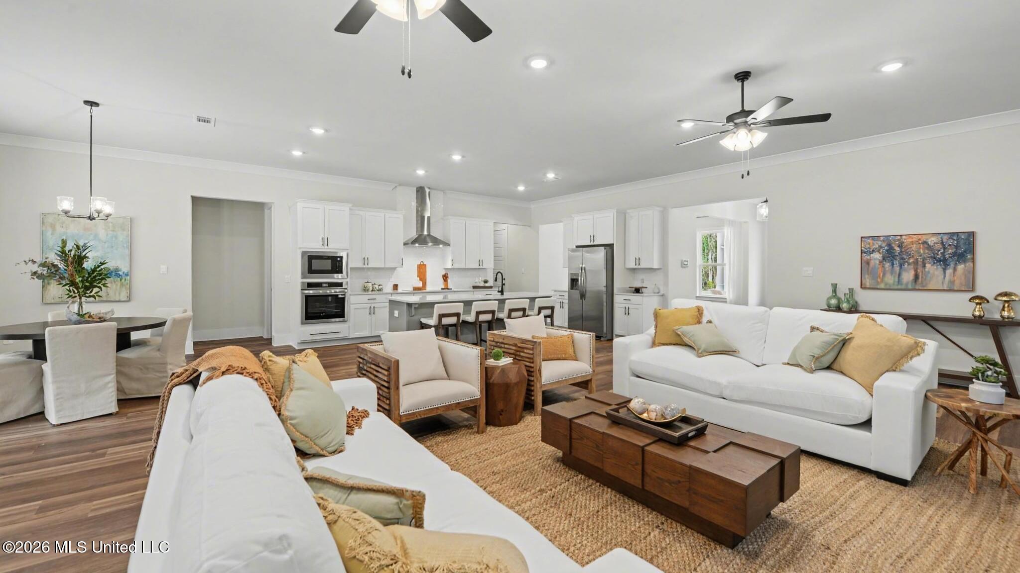 7716 Magnolia Loop