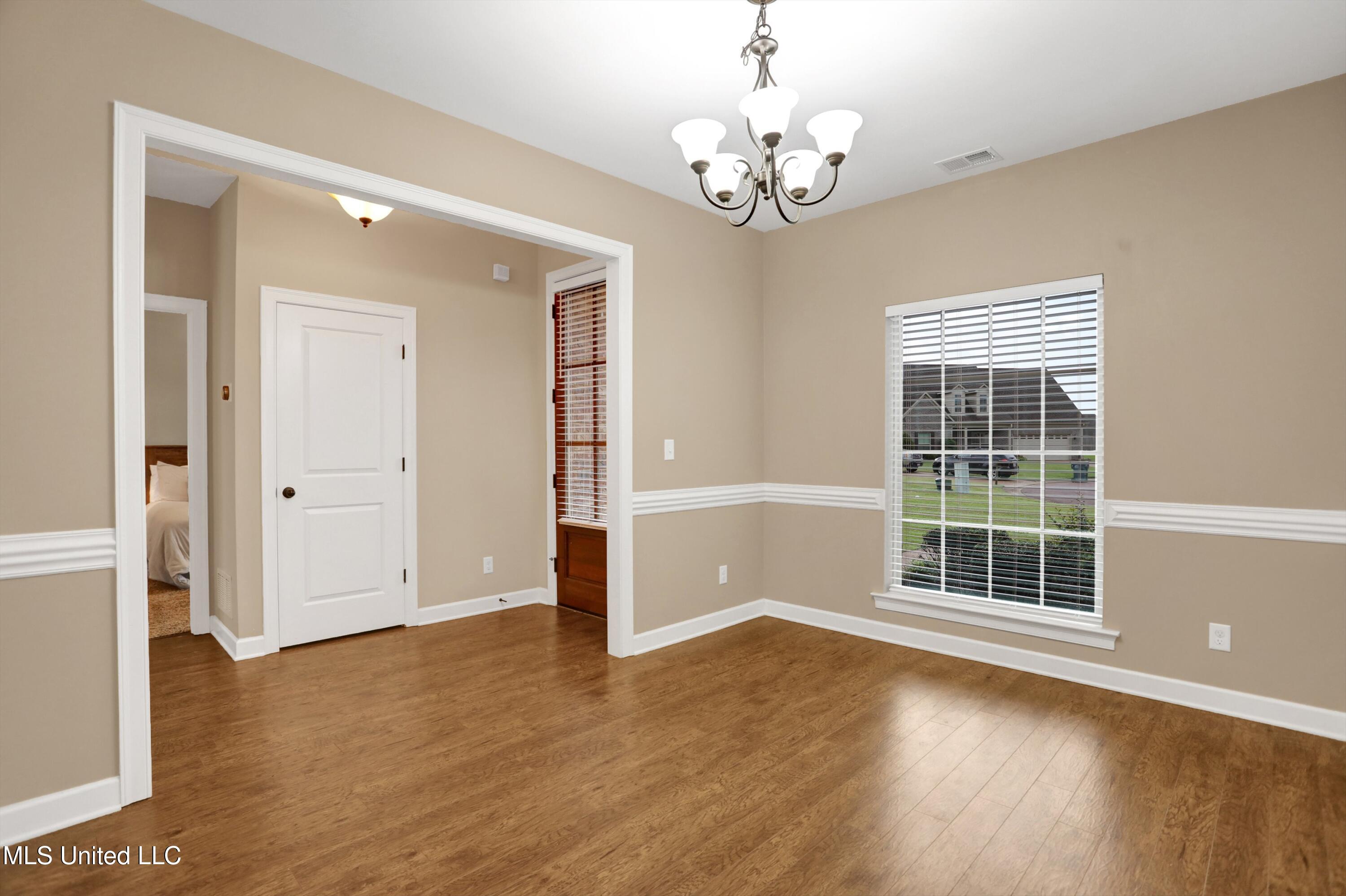 4813 Rosepetal Cove, Southaven, Mississippi image 5