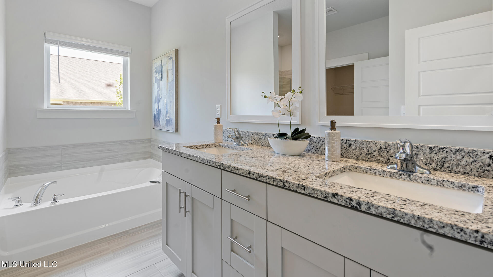 5297 Borden  Creek Drive, Olive Branch, Mississippi image 13
