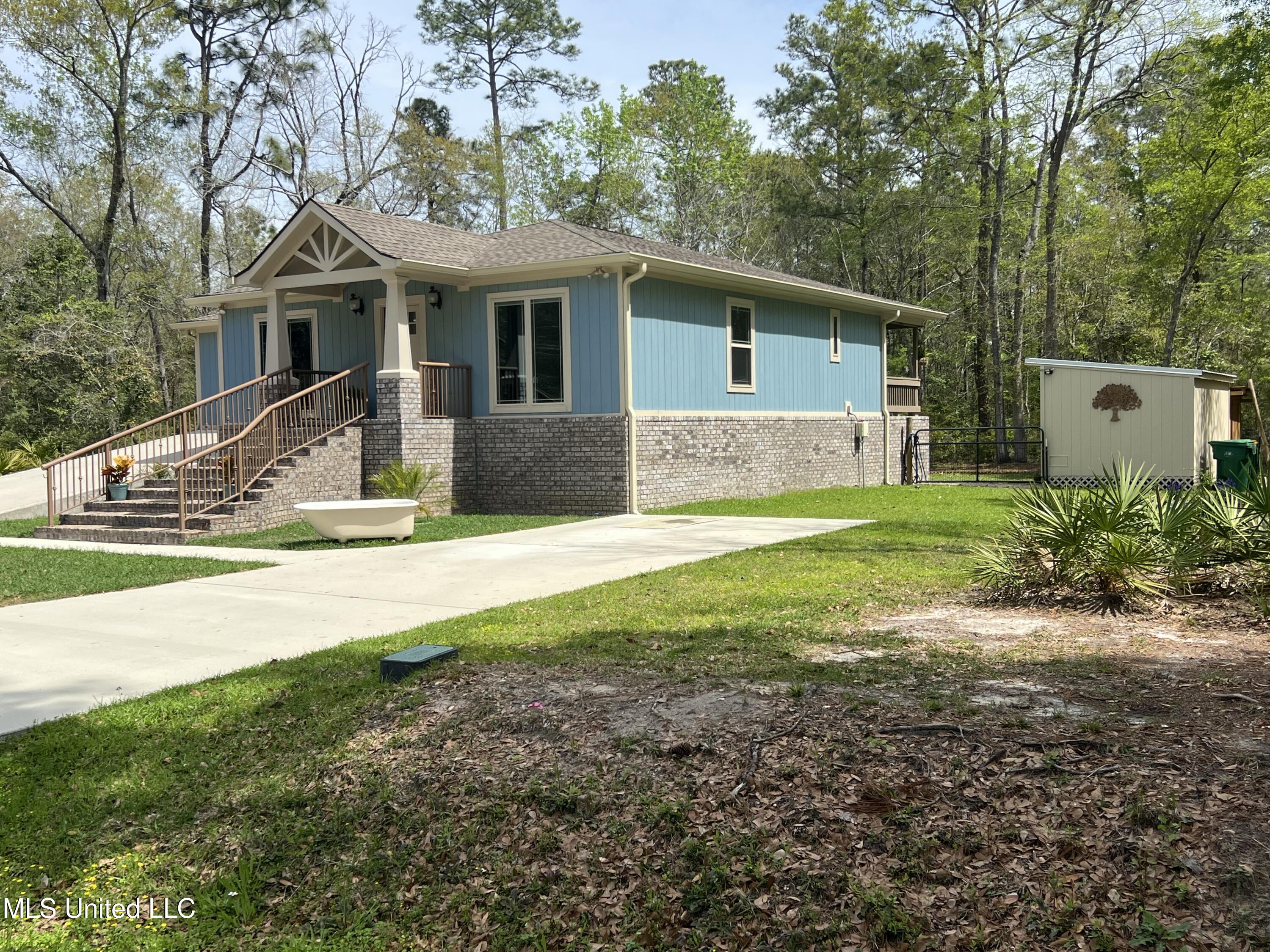 1020 Margaret Street, Ocean Springs, Mississippi image 6