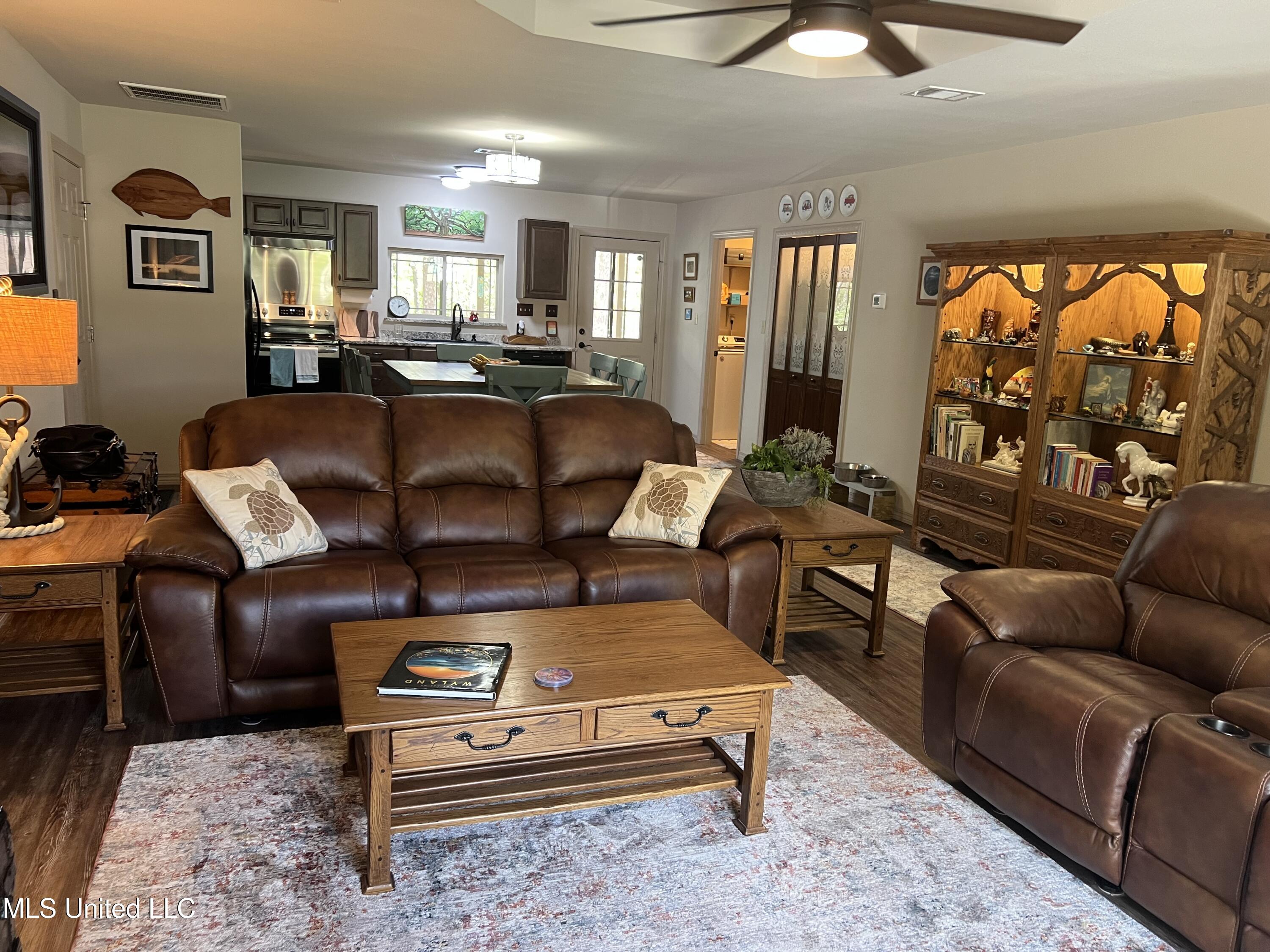 1020 Margaret Street, Ocean Springs, Mississippi image 41