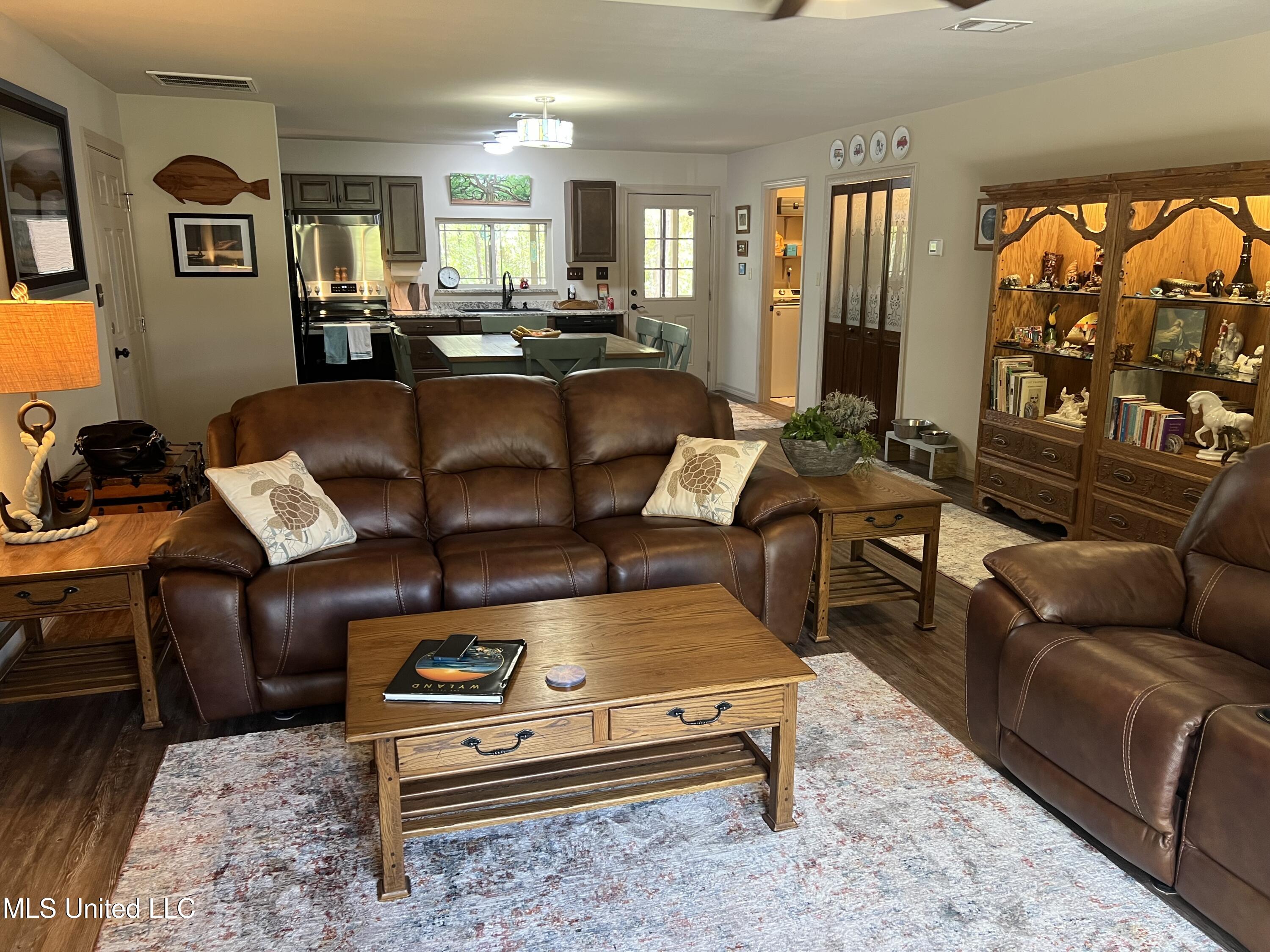 1020 Margaret Street, Ocean Springs, Mississippi image 27