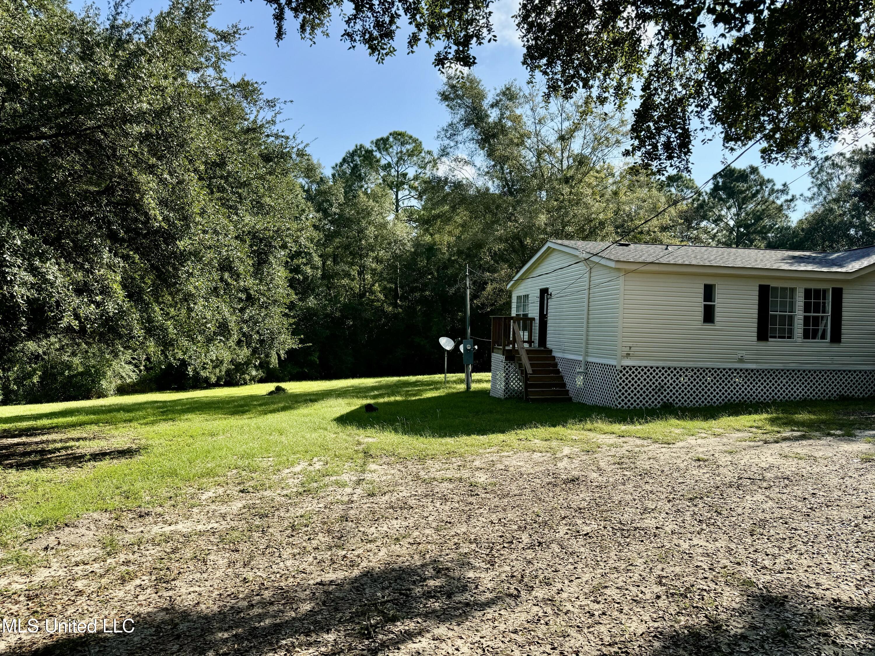 25909 Longvue Drive, Picayune, Mississippi image 6