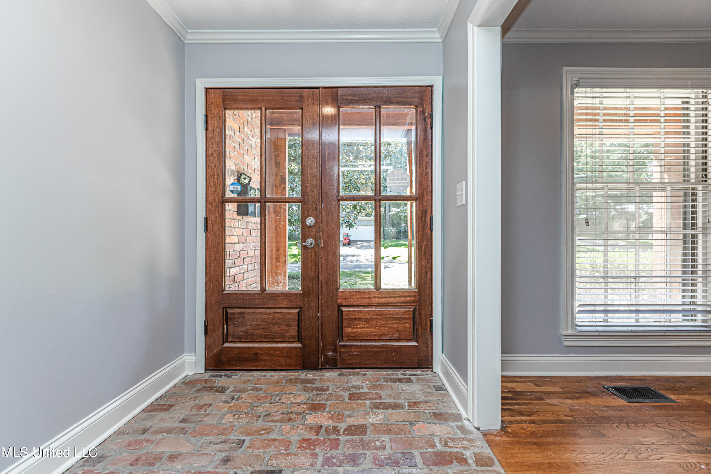 Jackson, Mississippi 39211, United States, 3 Bedrooms Bedrooms, ,3 BathroomsBathrooms,Residential,Pending,74335