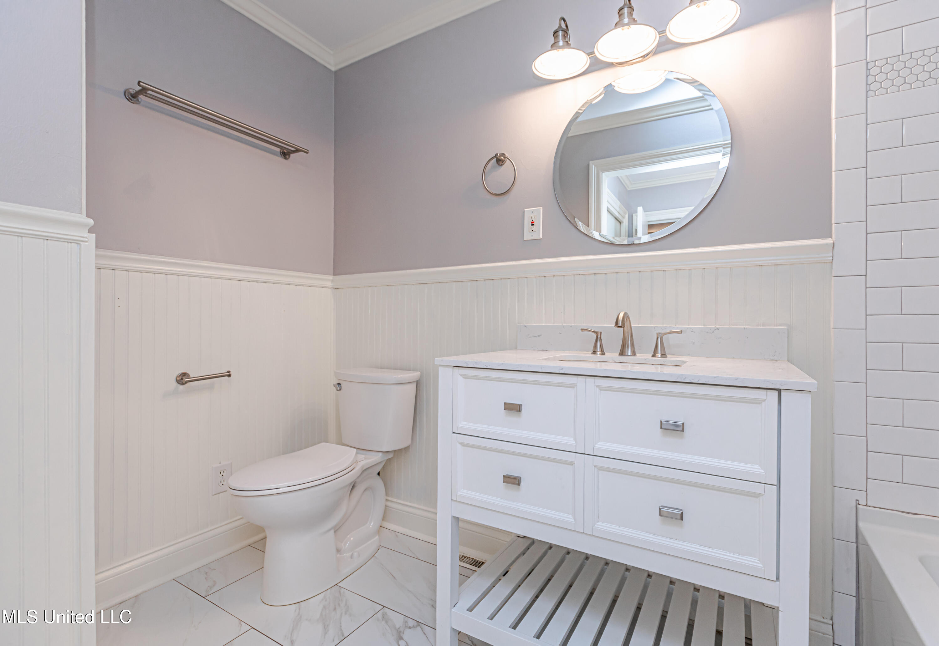 Jackson, Mississippi 39211, United States, 3 Bedrooms Bedrooms, ,3 BathroomsBathrooms,Residential,Pending,74335