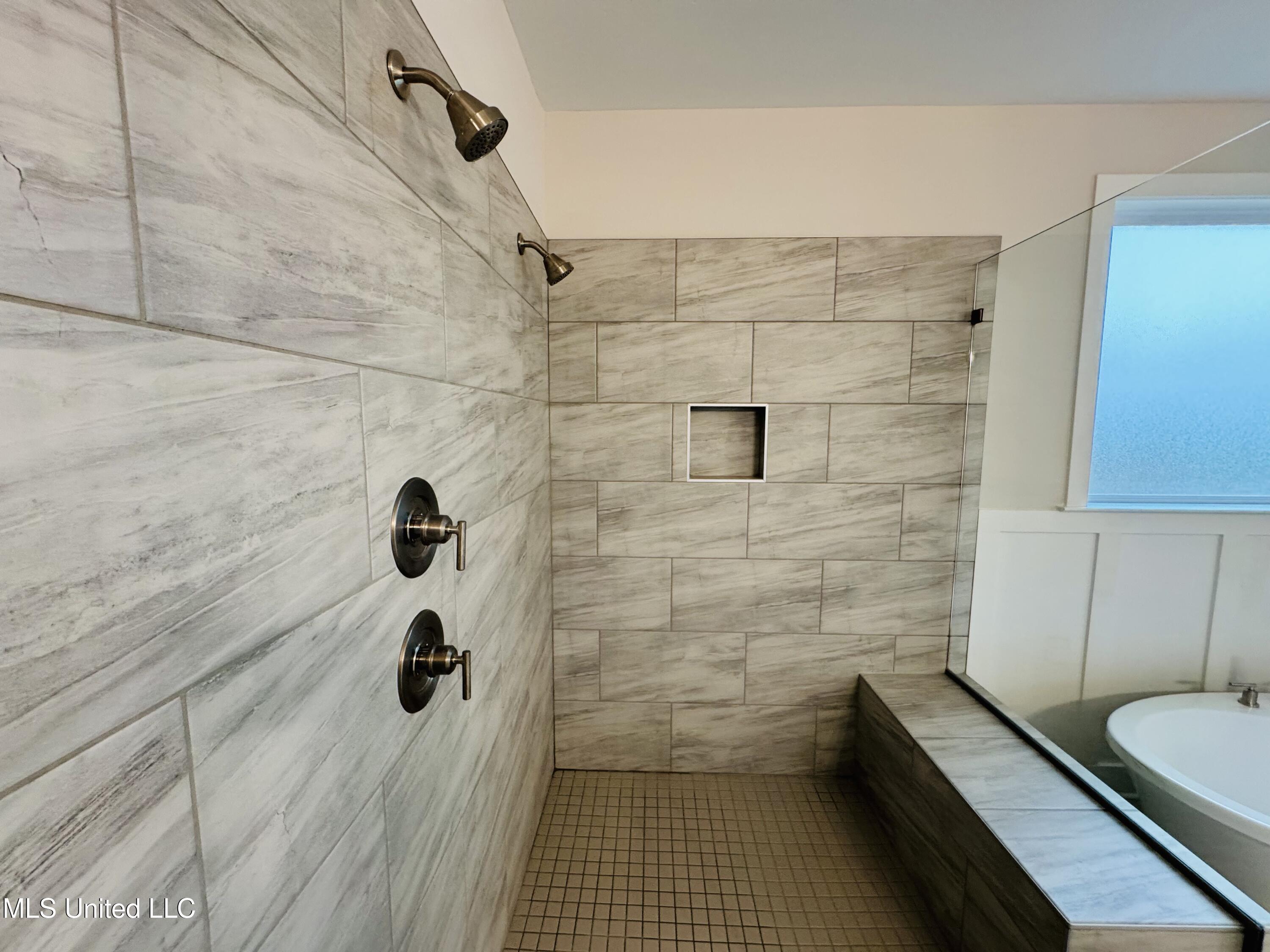 9565 Mcelroy Farms Drive, Olive Branch, Mississippi image 17