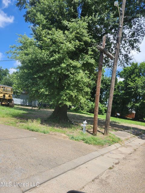 Vacant Land For Sale - 514 Lincoln Avenue<br/> Sunflower County, Indianola, MS 38751