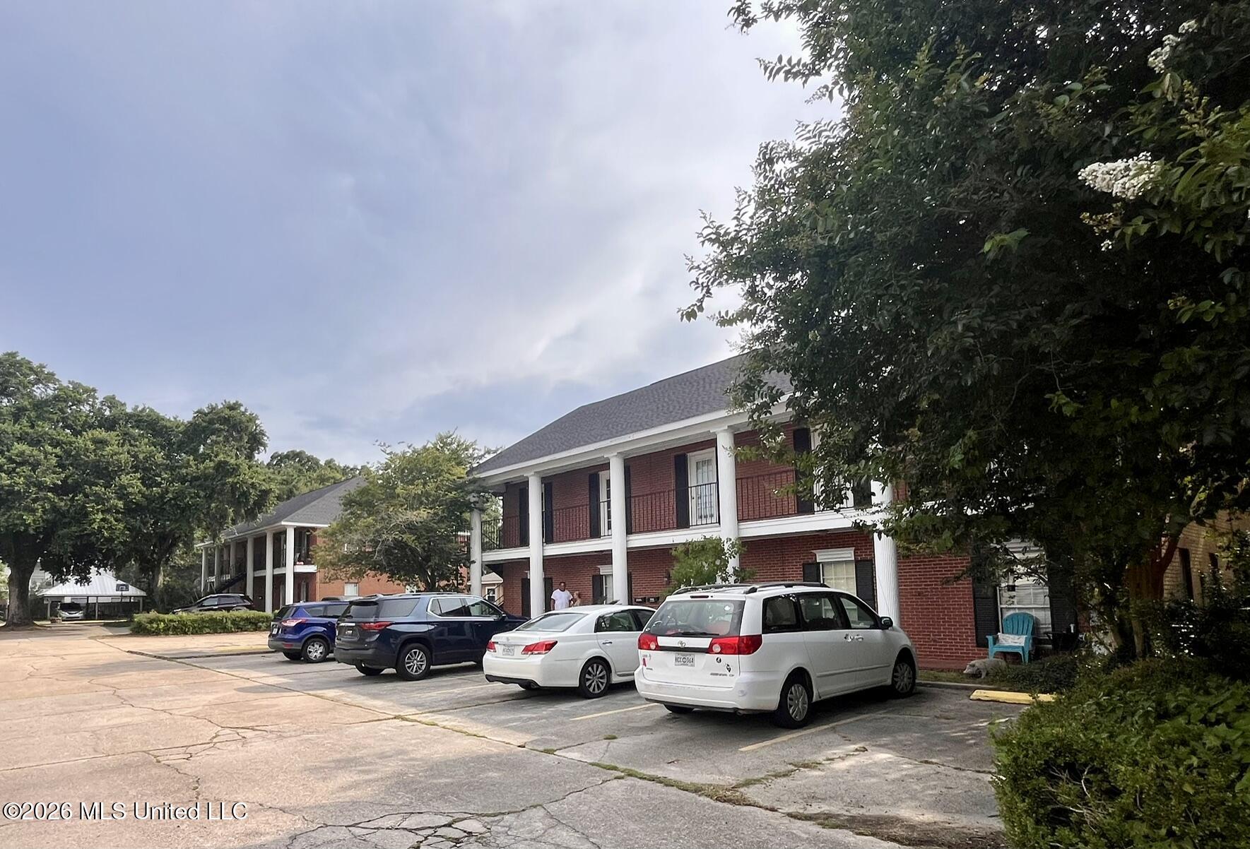 Photo 1 of 20 — 951 Vision Oaks Boulevard, Gulfport, MS 39507
