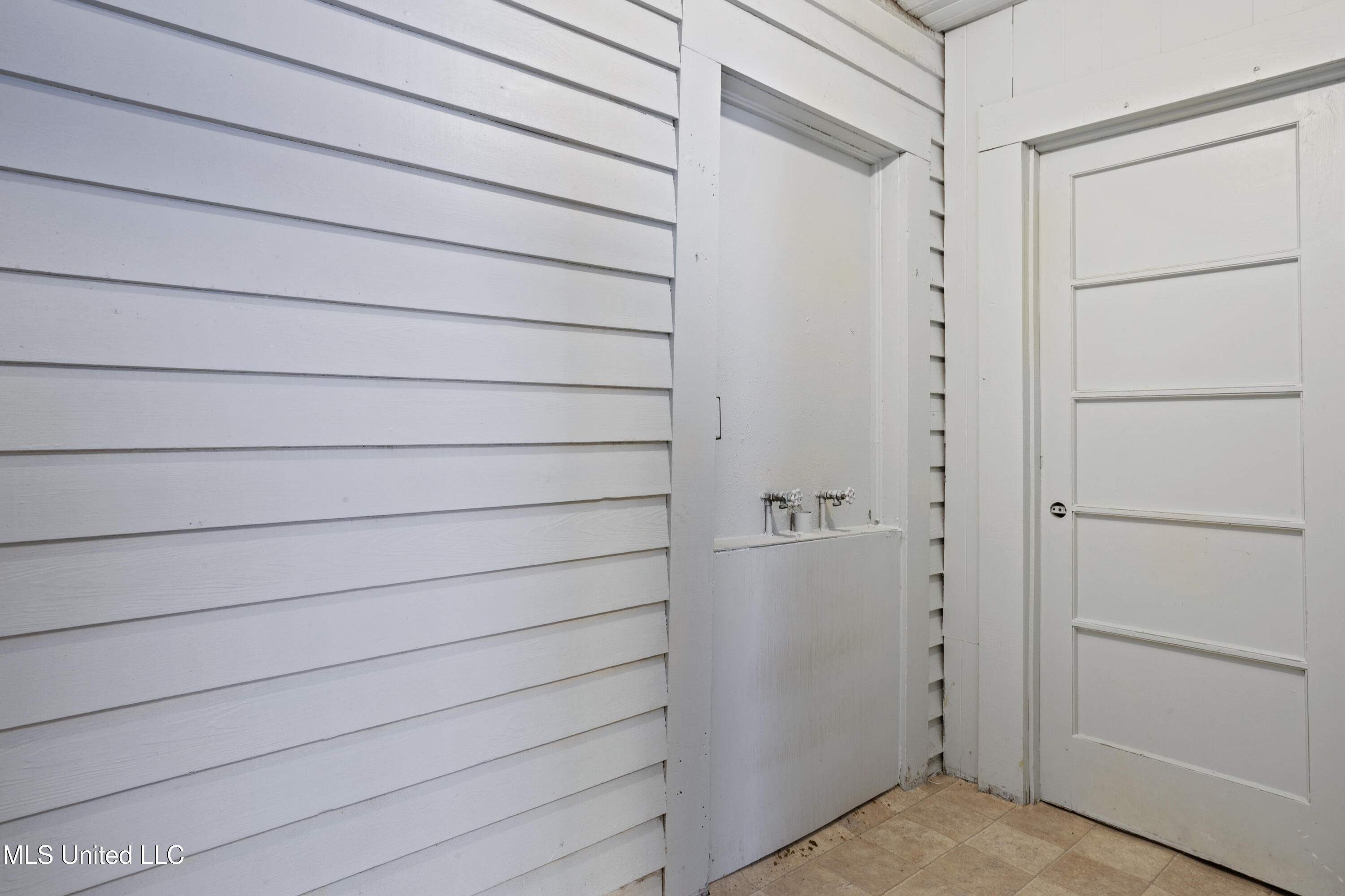 1820 19th Avenue, Gulfport, Mississippi image 24