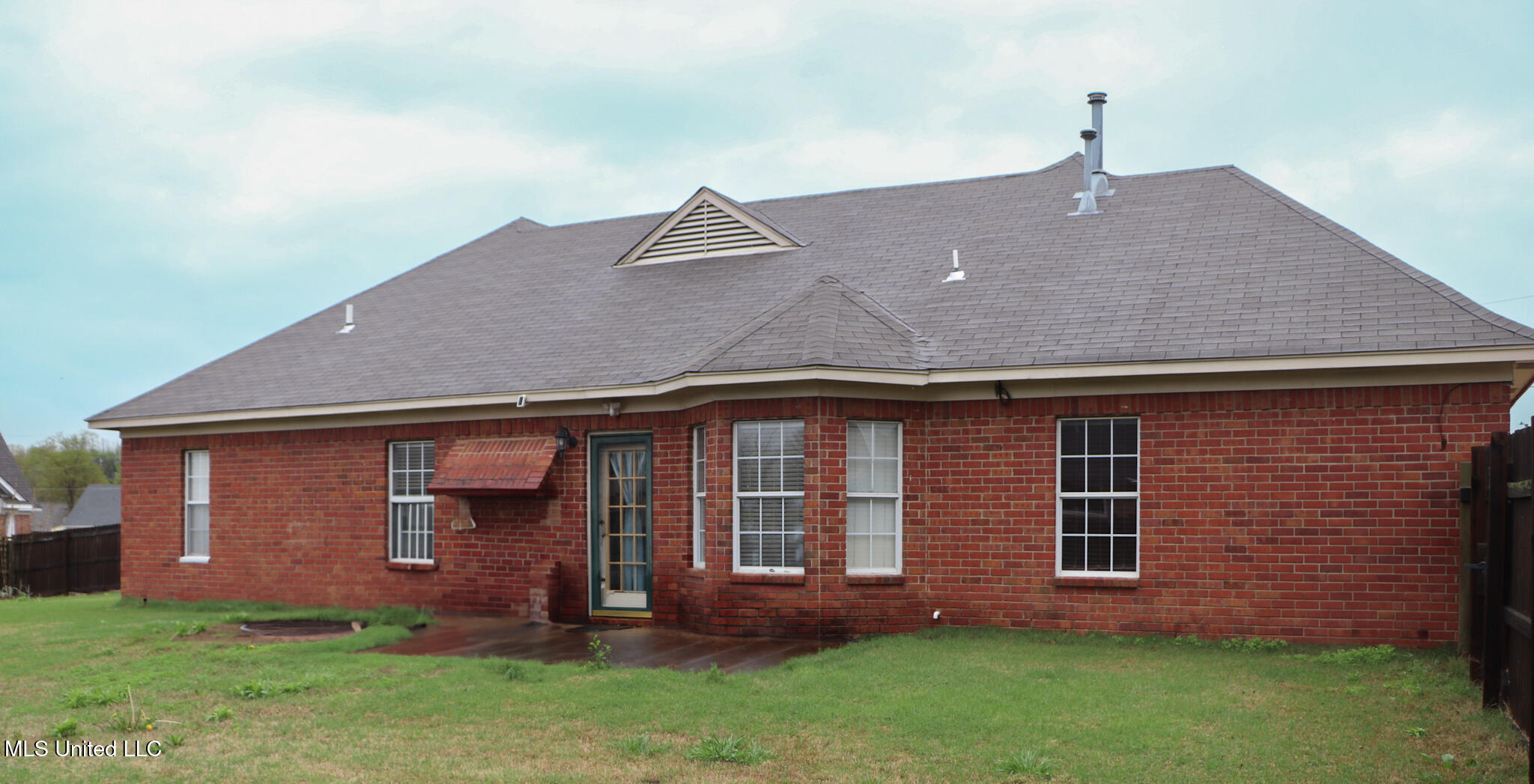 13133 Braybourne Cove Cove, Olive Branch, Mississippi image 6