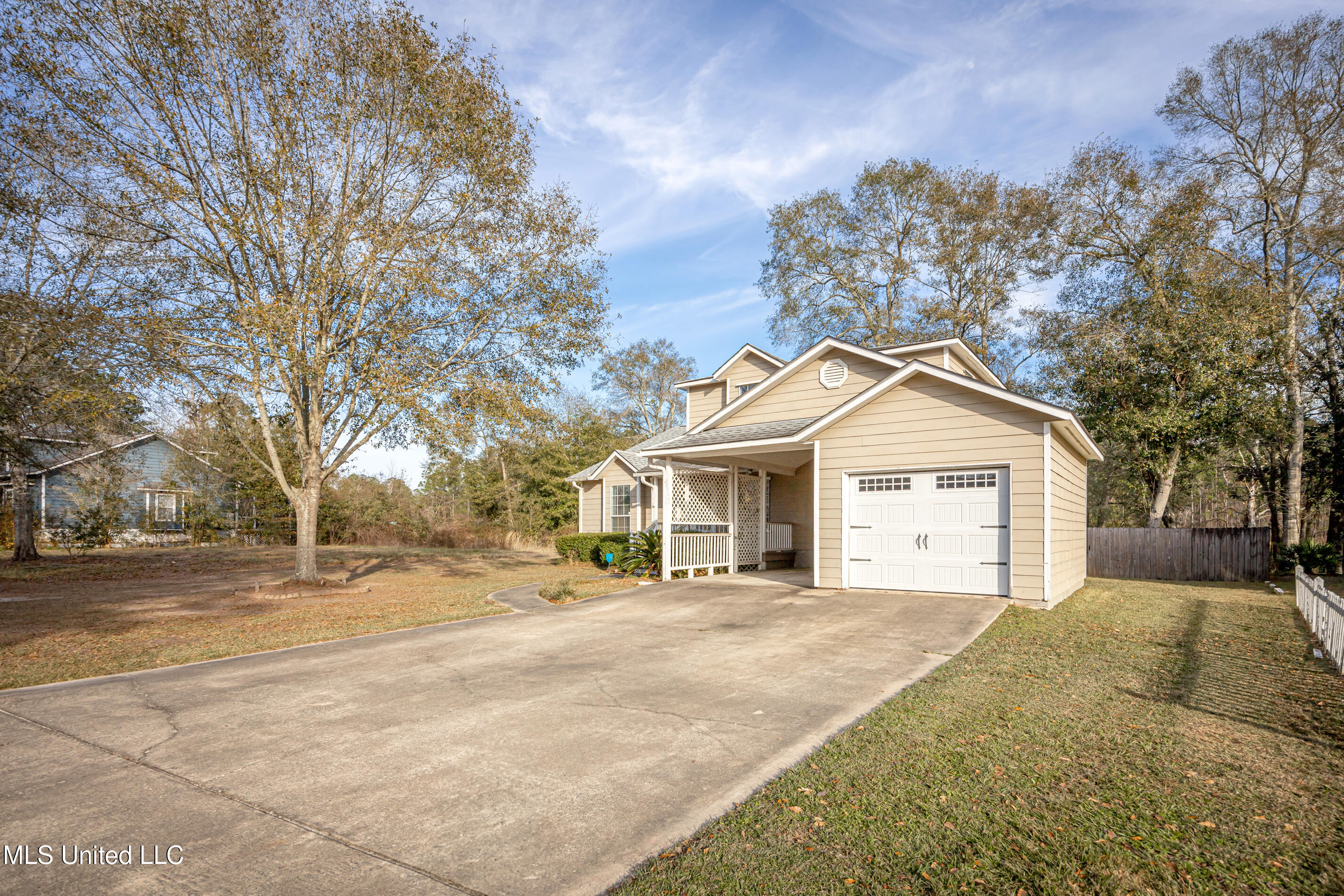 15195 Sunset Drive, Gulfport, Mississippi image 3