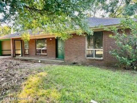Homes For Sale - 6663 Abraham Lincoln Drive<br/> Jackson, MS 39213