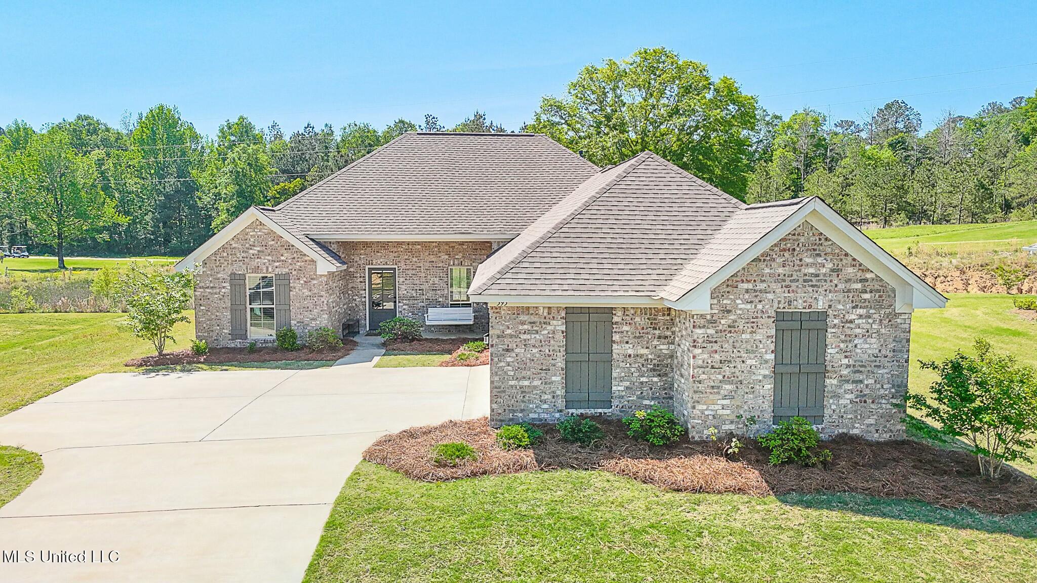 595 Westfield Drive, Pearl, Mississippi image 2