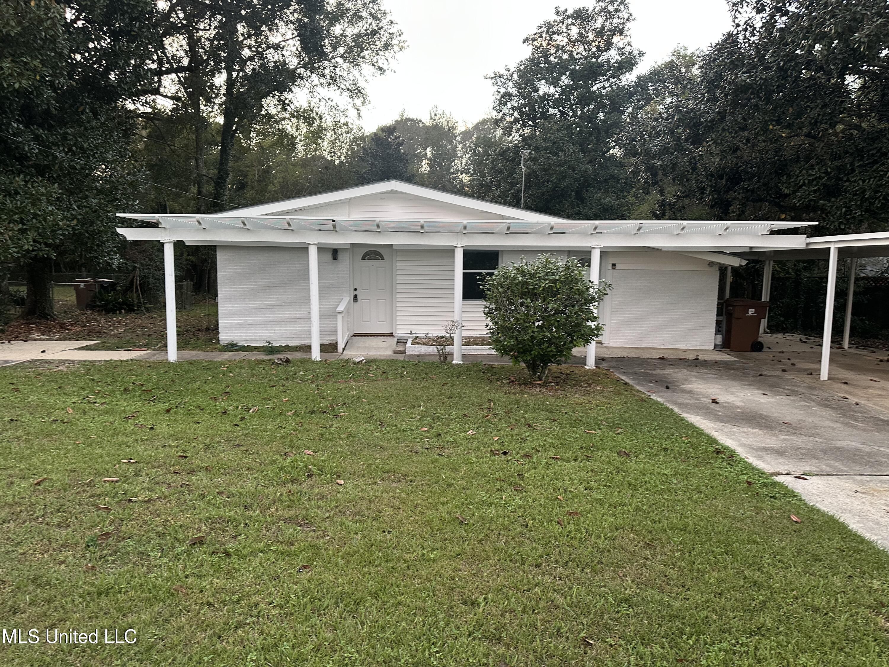 213 Clower Avenue, Long Beach, Mississippi image 1