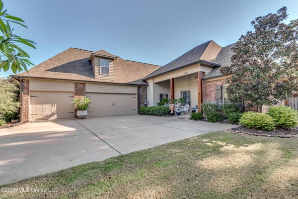 112 TAIL FEATHER DR, MADISON, MS 39110 - Image d8cebd67e5aedcf4e1a36abc003fb593/3339367336