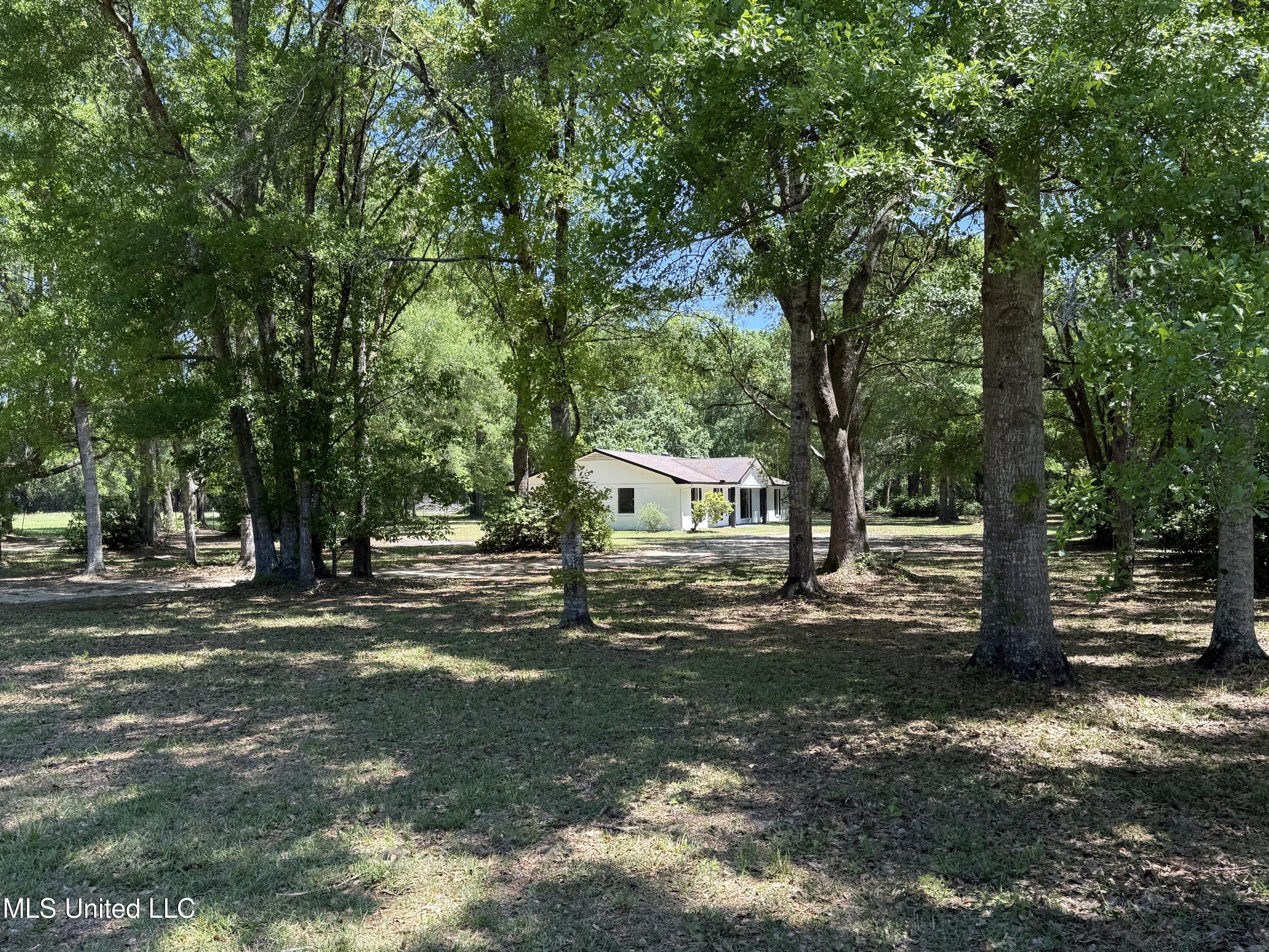 22316 Arrow Trail, Moss Point, Mississippi image 6