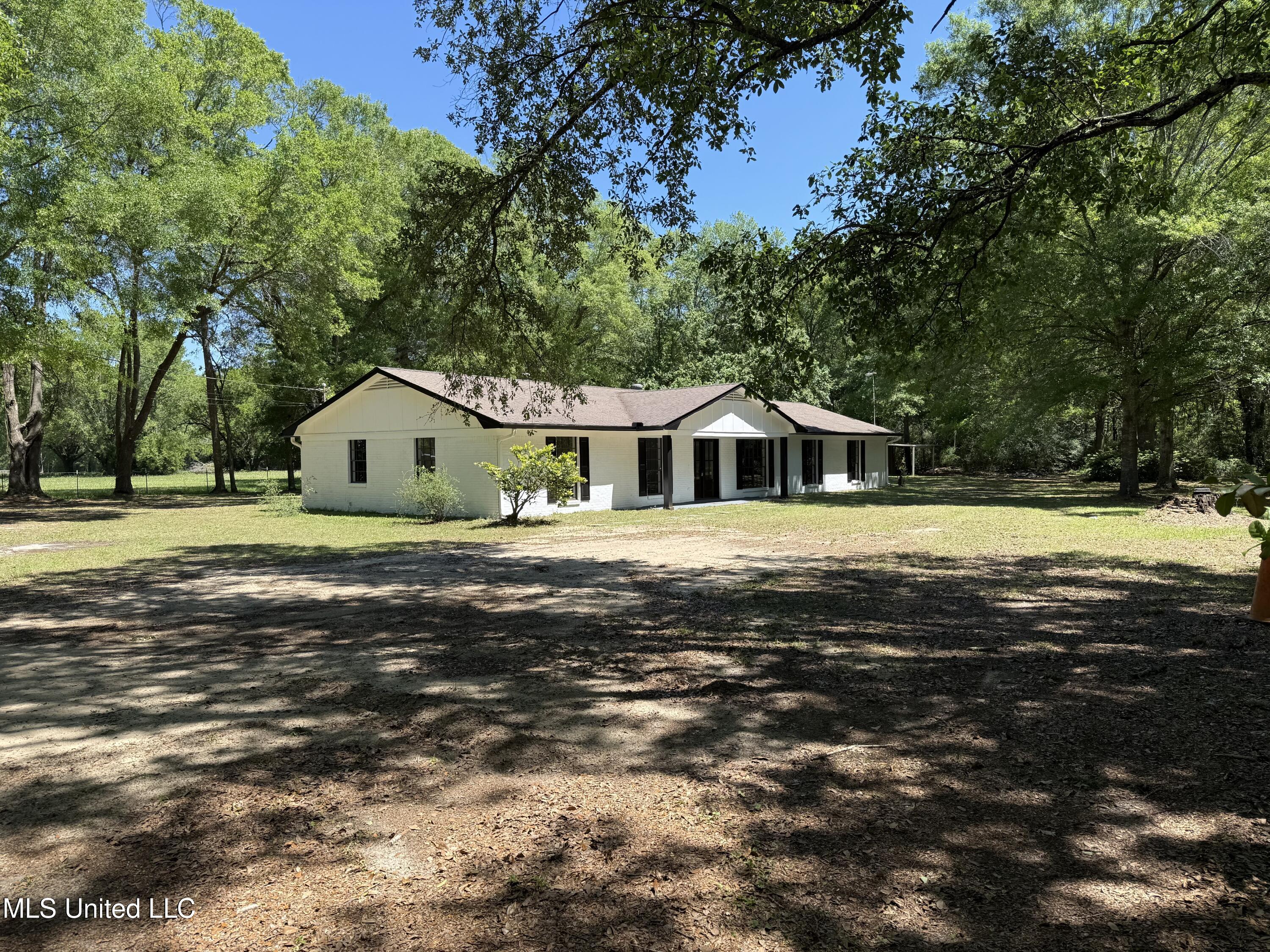 22316 Arrow Trail, Moss Point, Mississippi image 8