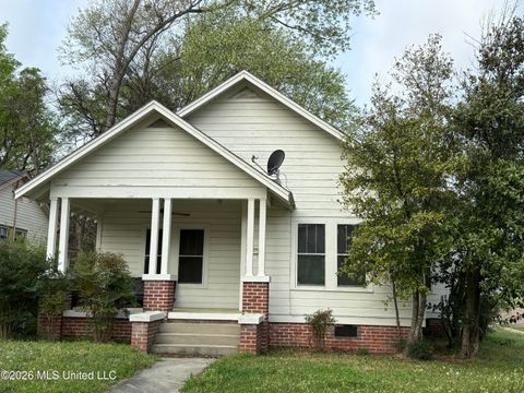 Homes For Sale - 231 Dobson Avenue<br/> Canton, MS 39046