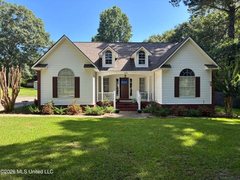 Homes For Sale - 1370 Dan Street<br/> Jefferson Davis County, Prentiss, MS 39474
