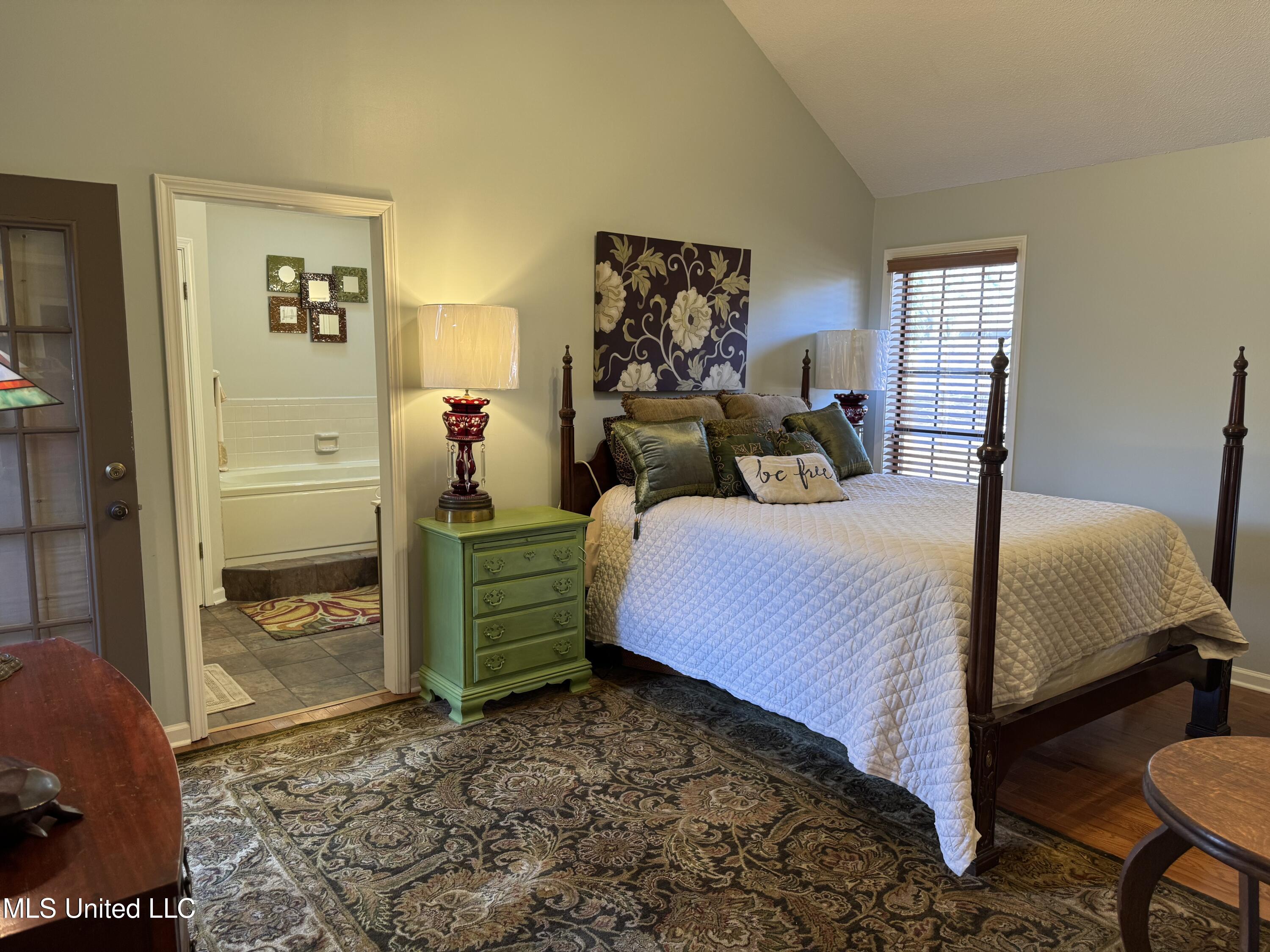 308 E Robinson Street, Hernando, Mississippi image 15
