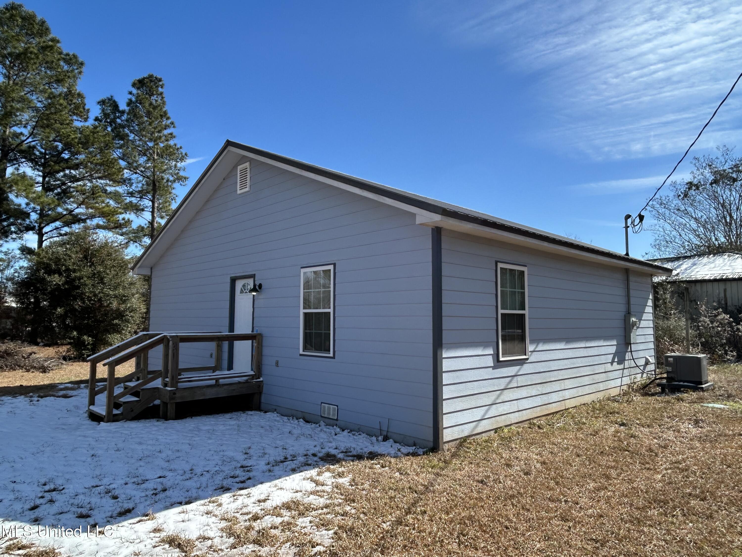 115 Pearson Lane, Lucedale, Mississippi image 9