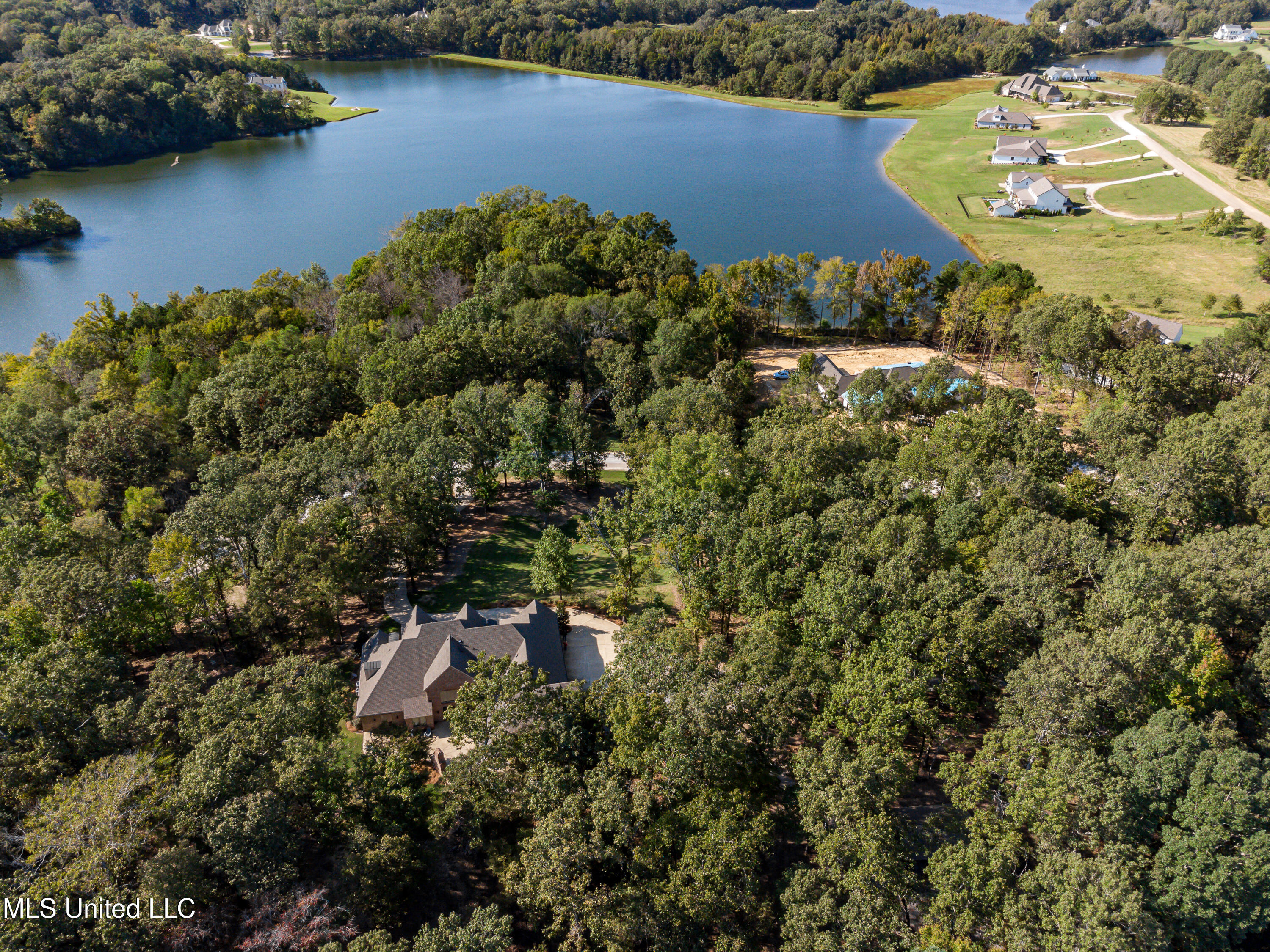 Flora, Mississippi 39071, United States, 5 Bedrooms Bedrooms, ,5 BathroomsBathrooms,Residential,Pending,29076