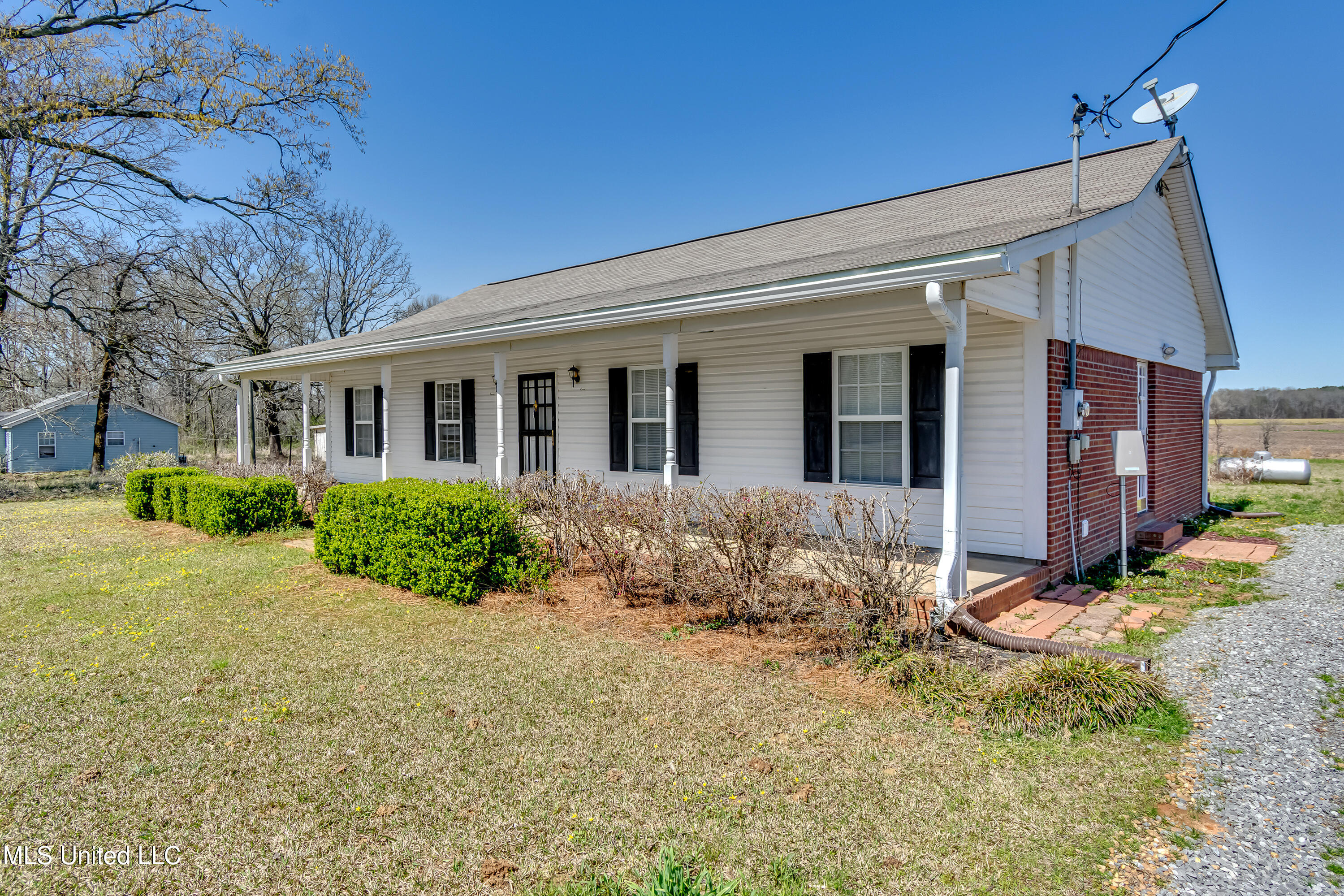 411 Parker Road, Pelahatchie, Mississippi image 2