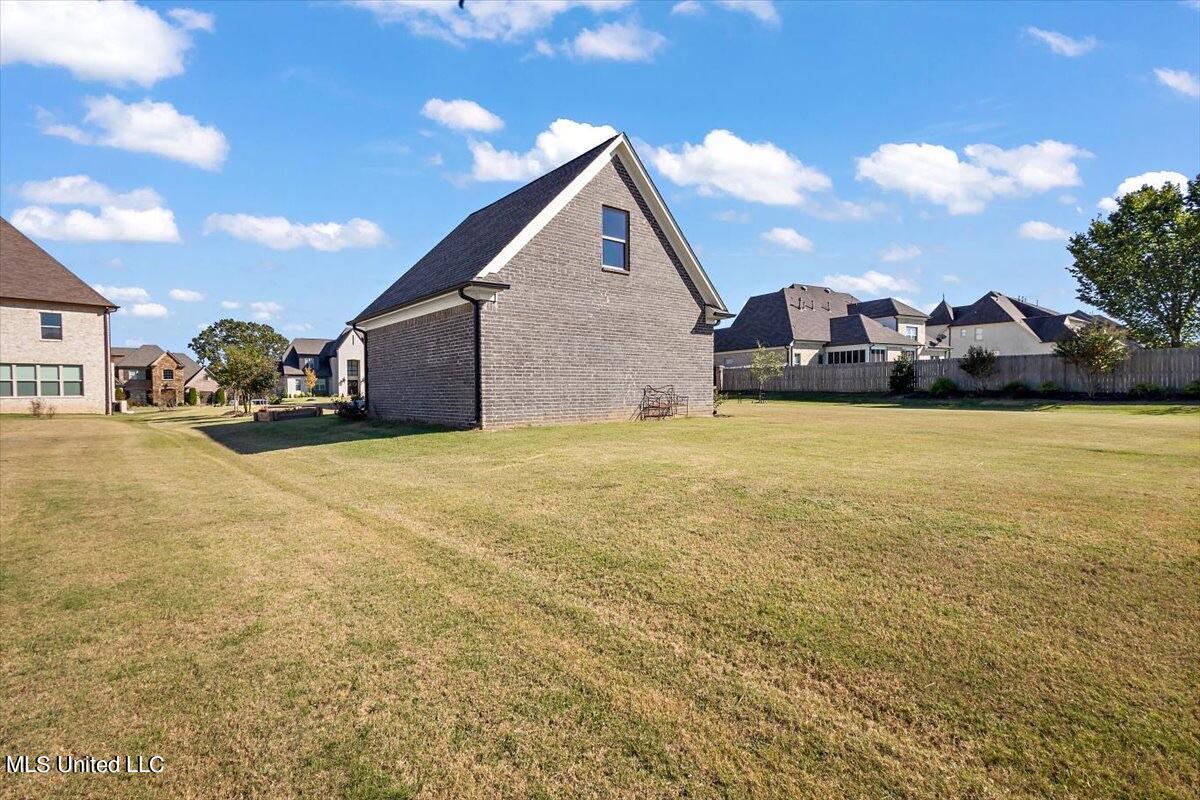 4345 Whisper Trail Drive, Olive Branch, Mississippi image 15