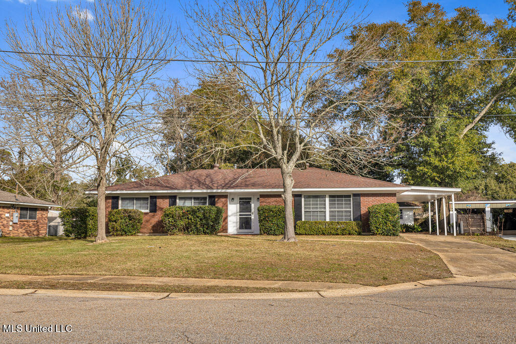 7 Lafayette Place, Gulfport, Mississippi image 1