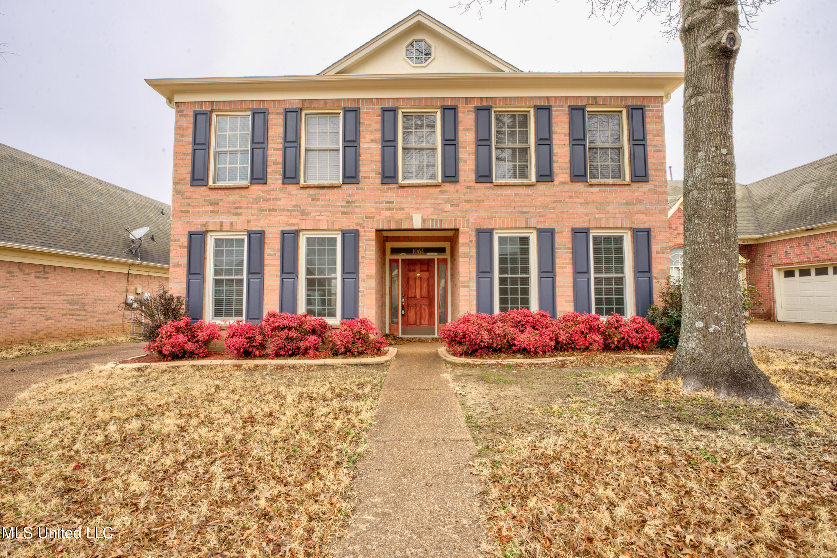 1064 Warwick Place, Southaven, Mississippi image 1