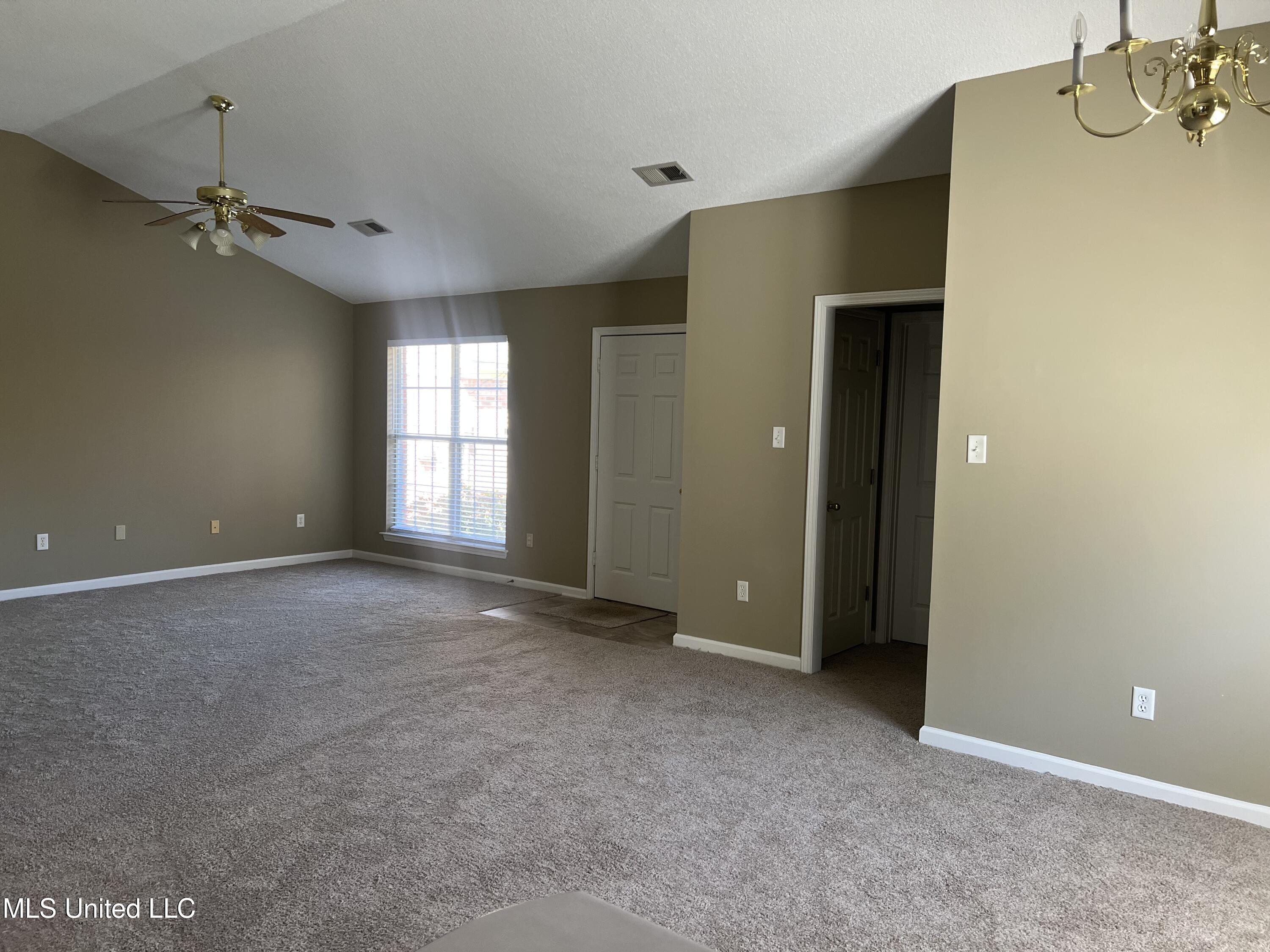 5395 Bradley Drive, Southaven, Mississippi image 10