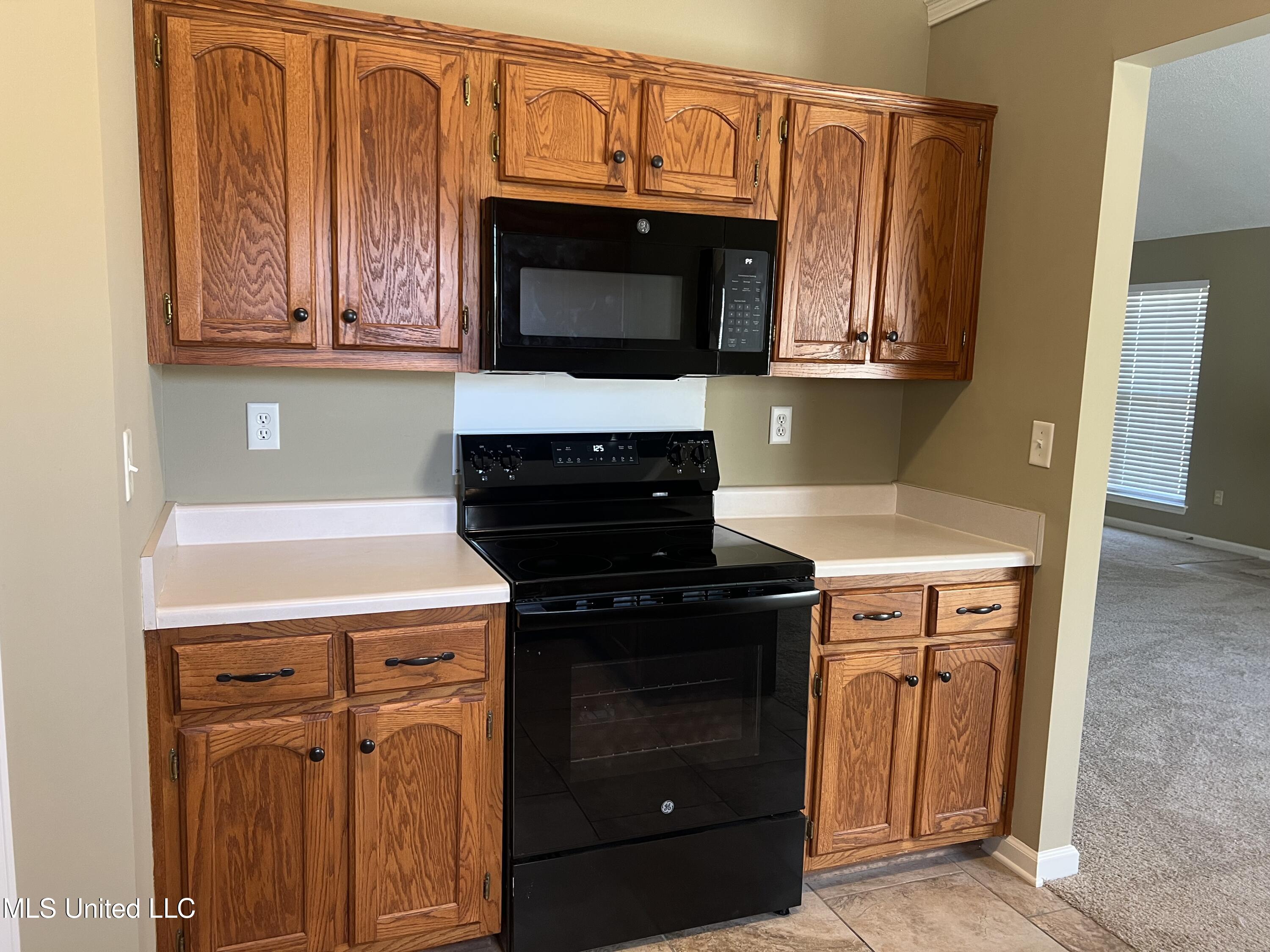5395 Bradley Drive, Southaven, Mississippi image 15