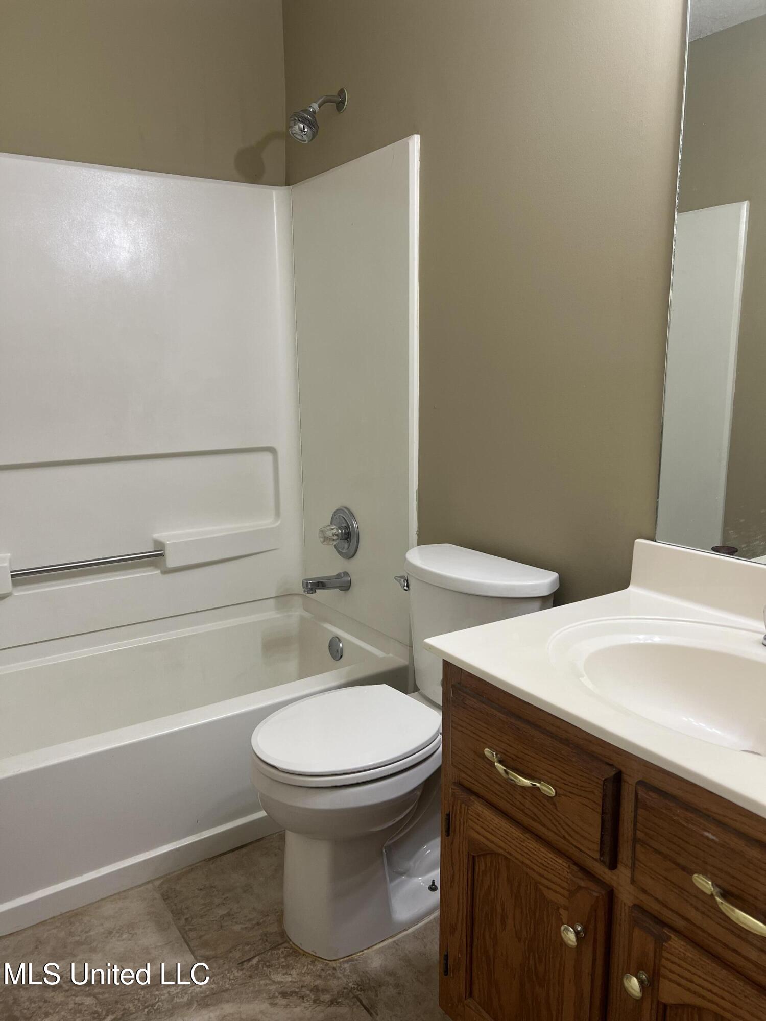 5395 Bradley Drive, Southaven, Mississippi image 22