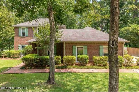 Homes For Sale - 512 Dixton Drive<br/> Brandon, MS 39047