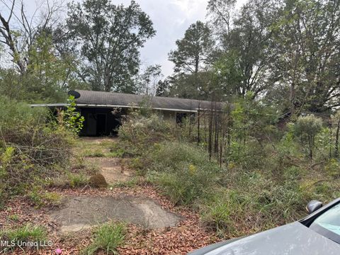 Homes For Sale - 1057 Branch Street<br/> Jackson, MS 39212