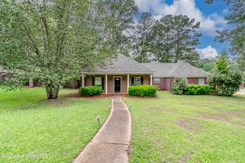 Homes For Sale - 133 Oak Ridge Circle<br/> Madison, MS 39110
