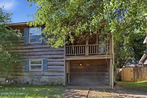 Multifamily For Sale - 2319 River Oaks Boulevard<br/> Jackson, MS 39211