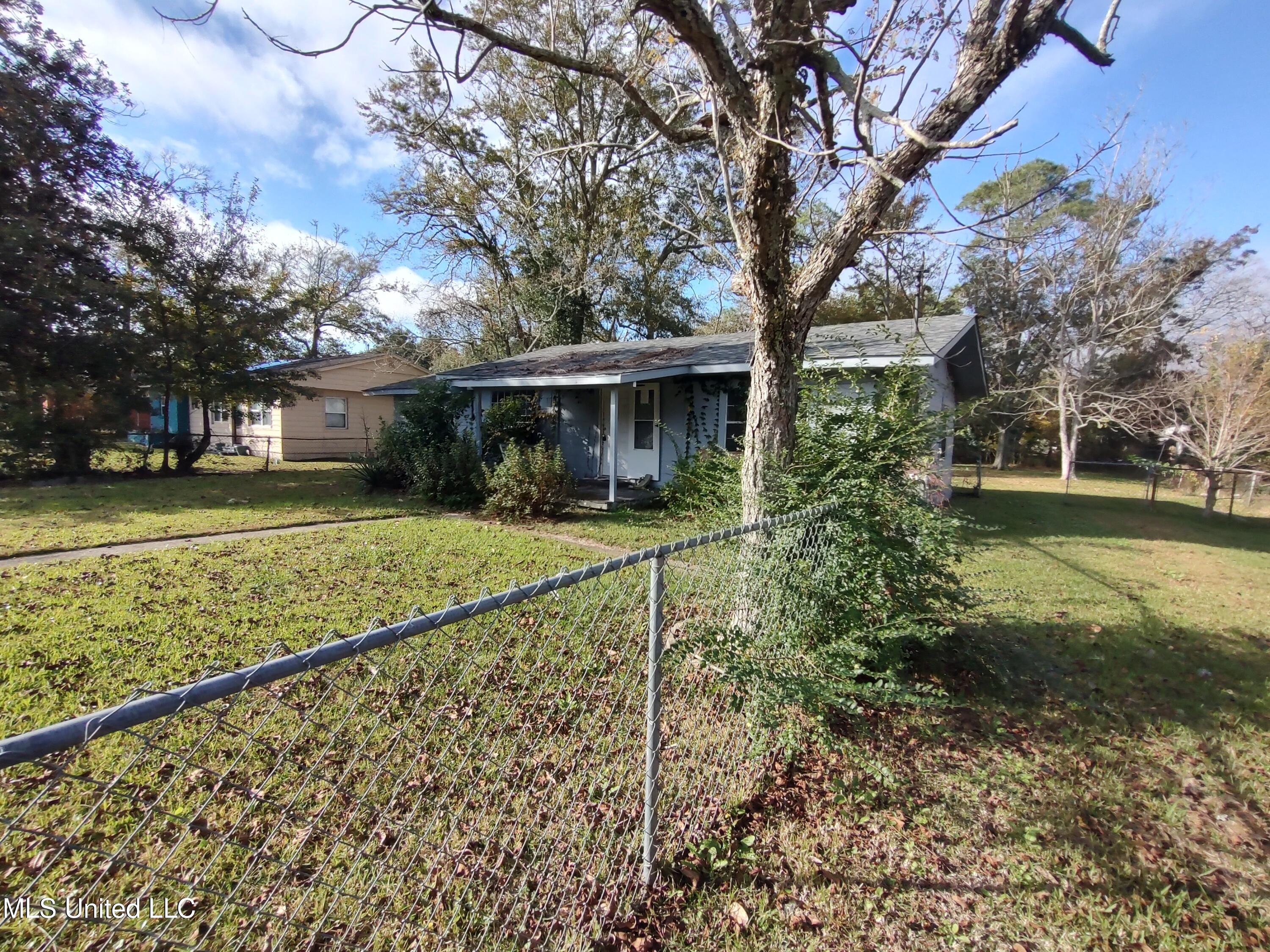 4513 Pine Street, Moss Point, Mississippi image 3