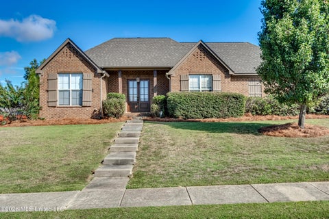 Homes For Sale - 112 Trailbridge Bend<br/> Canton, MS 39046