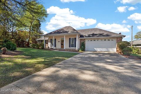 Homes For Sale - 521 Avalon Avenue<br/> Pike County, McComb, MS 39648