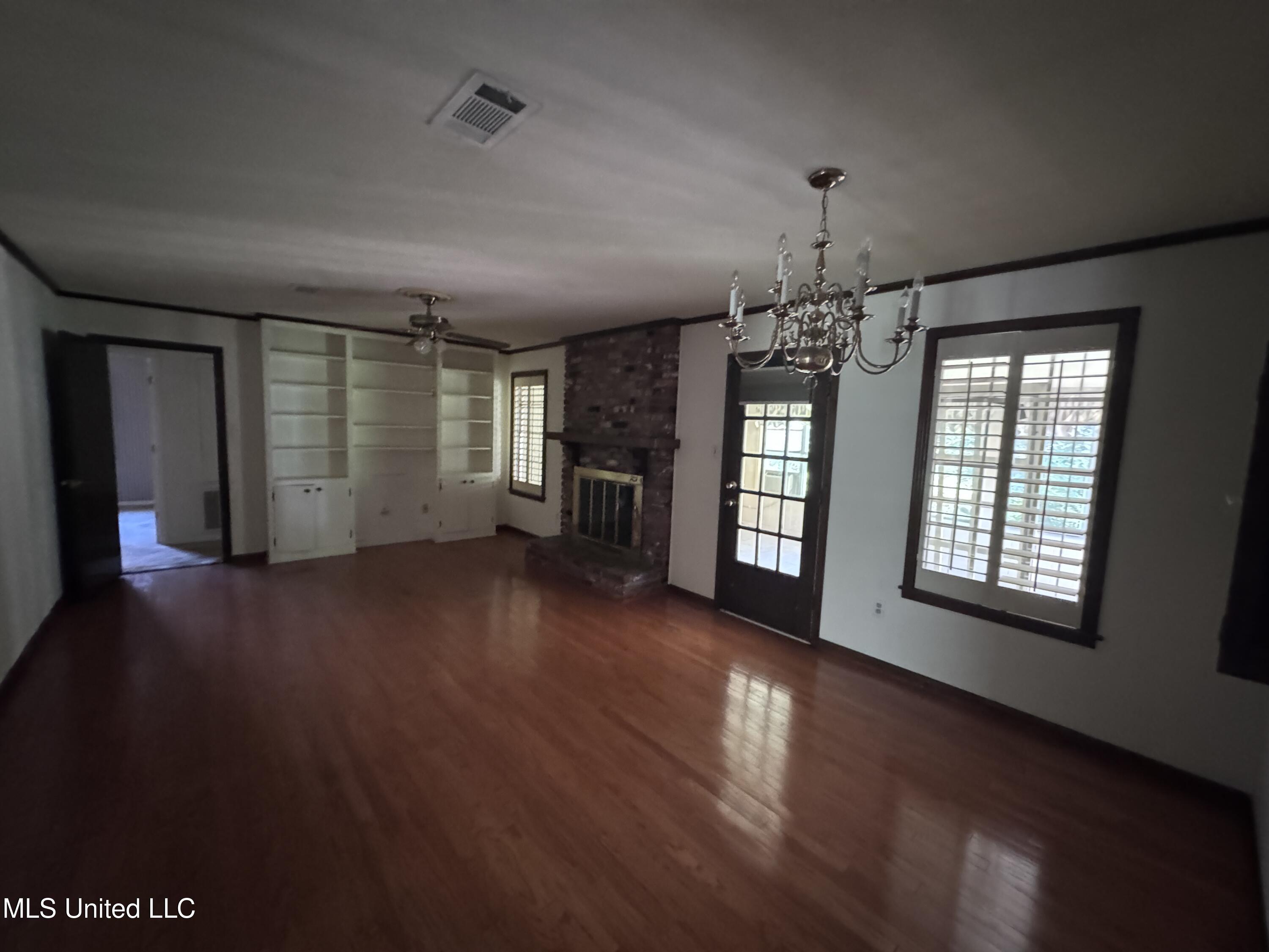 5120 Shirlwood Drive, Jackson, Mississippi image 7