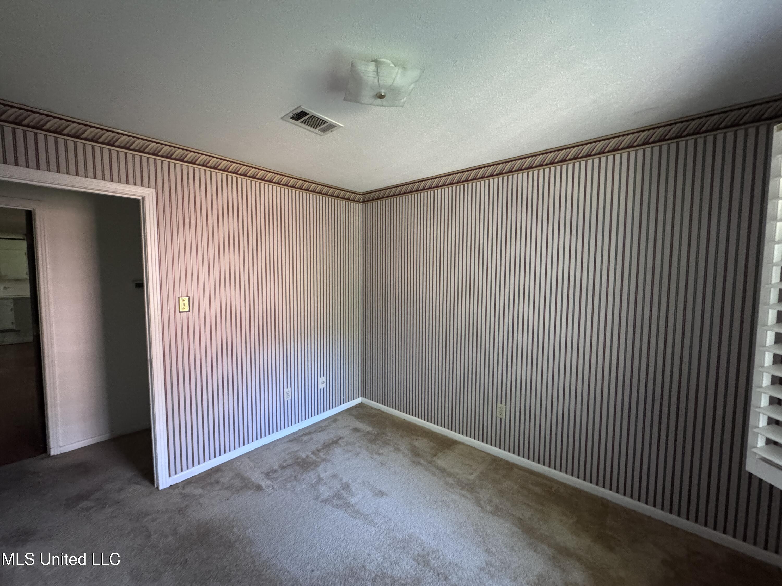 5120 Shirlwood Drive, Jackson, Mississippi image 13